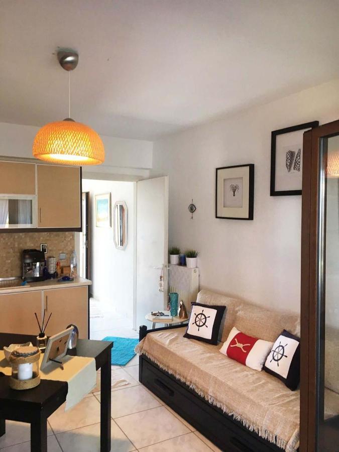 Beach Front Apartment In Pefkochori Bagian luar foto